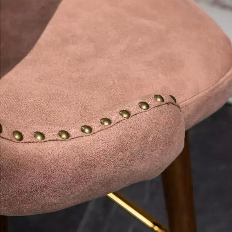 Sgabello da bancone Roundhill Furniture Nevis moderno di metà secolo in similpelle con bottoni e borchie, rosa, set da 2