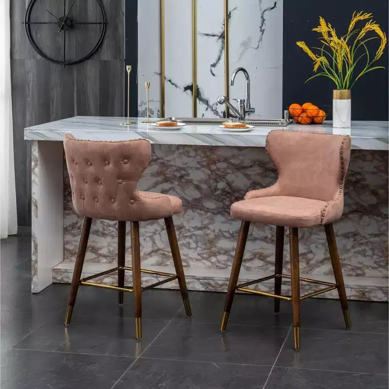 Sgabello da bancone Roundhill Furniture Nevis moderno di metà secolo in similpelle con bottoni e borchie, rosa, set da 2