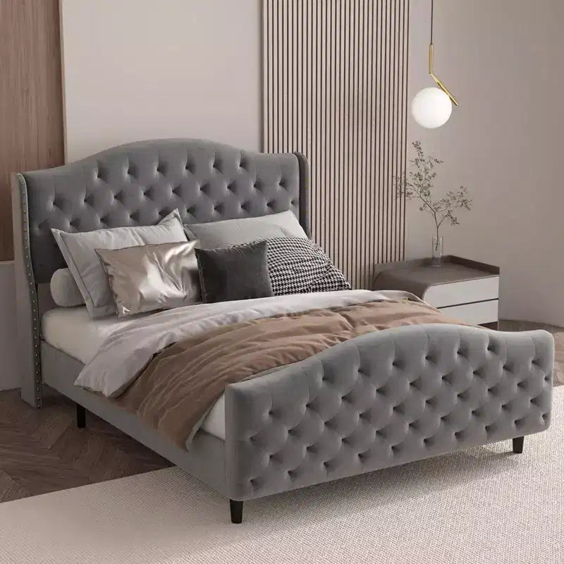Struttura letto matrimoniale Queen con testiera e pediera, letto a piattaforma imbottito in velluto con alette, nessuna necessità di rete a doghe, capacità 800 libbre